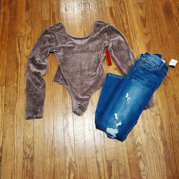 Tops - BRAND NEW velour nude color bodysuit, L/XL